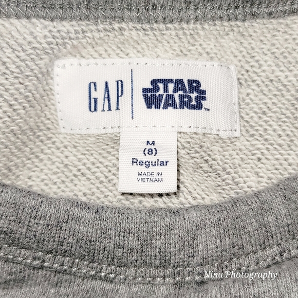 Gap Kids Disney Star Wars Embroidered Patches Galaxy Gray Crew Sweatshirt Sz M 8 - Picture 2 of 9